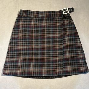 Brandy Melville J Galt Plaid Flannel Wrap Skirt Buckle Detail Like New OS